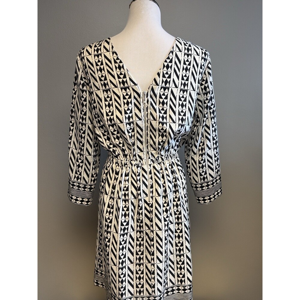 Madewell Silk Geometric Print Dress Size 8 Black White Zip - Picture 2 of 5